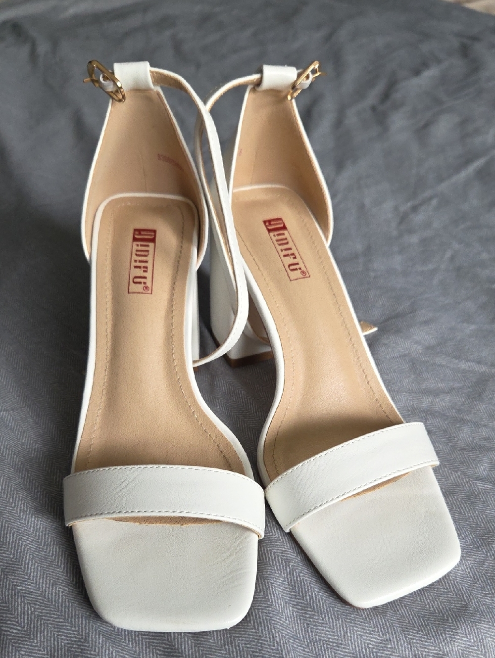 IDIFU White Ankle-Strap Block Heel Sandals